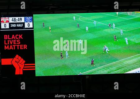 Harrison, NJ - 20 agosto 2020: Logo BLM visualizzato sullo schermo dello stadio durante la partita di stagione regolare di MLS tra NYCFC e Red Bulls alla Red Bull Arena Foto Stock