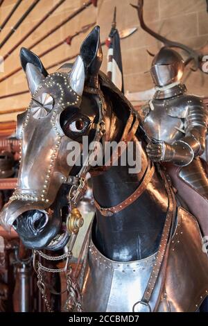 Armatura medievale nel Castello di Warwick Foto Stock