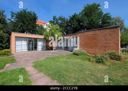 La Casa Lemke o Mies van der Rohe a Oberseestrasse 60 nel quartiere berlinese di Alt-Hohenschönhausen. Foto Stock