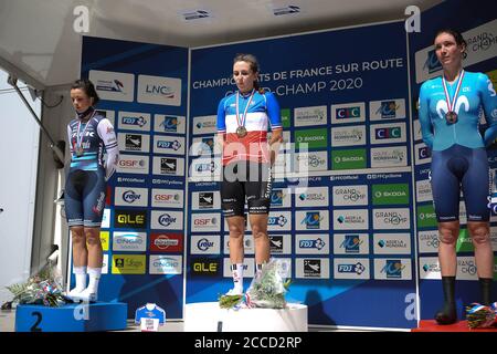 Grand-Champ, Francia. 21 agosto 2020. Audrey Cordon Ragot a Trek - Segafredo , Juliette Labous Team Sunweb Championne de France 2020 e Aude Biannic Movistar Team Women durante il campionato francese 2020, Women's Elite Time Trial, il 21 agosto 2020 a Grand-Champ, Francia - Foto Laurent Lairys / DPI Média Credit: Laurent Lairys/Agence Locevaphotos/Alamy Live News Foto Stock