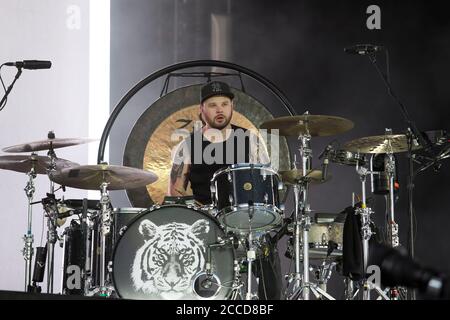 23.8.2019 Richfield Avenue Reading Berkshire UK Royal Blood si esibiscono sul palco principale il primo giorno al festival Reading People in picture: Ben Thatcher Foto Stock