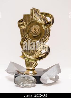 Secondo posto, coppa e medaglia, isolato Foto Stock