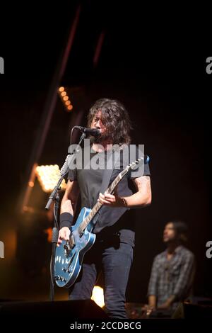 25.8.2019 Richfield Avenue Reading Berkshire UK i Foo Fighter si esibiscono sul palco principale il terzo giorno del festival Reading People in picture: Dave Grohl Foto Stock