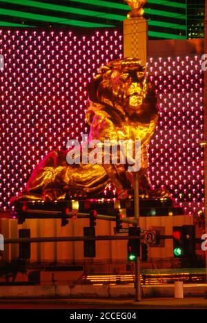 Las Vegas, Nevada. MGM Grand Hotel and Casino, angolo di South Las Vegas Boulevard e Tropicana Avenue. Foto Stock