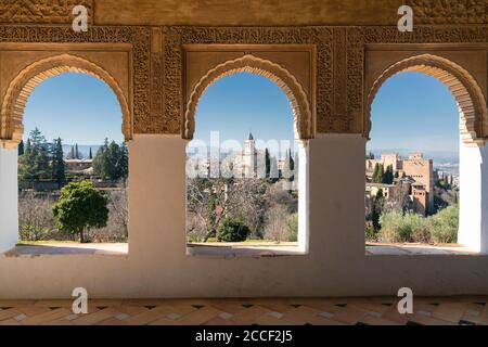 Spagna, Granada, Generalife, finestra, vista, Alhambra vista Foto Stock