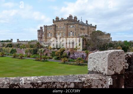 Maybole, Carrick, Scozia - 19 maggio 2012: L'esterno del Culzean Castle, situato sulle scogliere Ayrshire, aperto al pubblico. Foto Stock