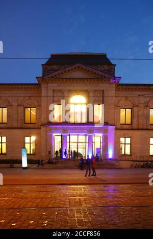 Bremer Kunsthalle nella Wallanlagen al crepuscolo, evento Notte lunga dei Musei, quartiere, Brema, Germania, Europa Foto Stock