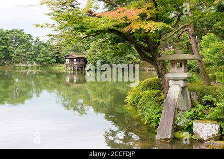 Kanazawa, Giappone - Giardino Kenrokuen a Kanazawa, Ishikawa, Giappone. Kenroku-en è uno dei tre grandi giardini del Giappone. Foto Stock