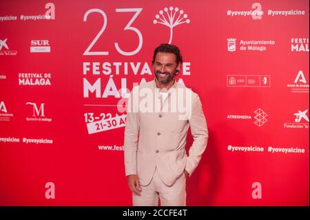 Malaga, Spagna. 21 Agosto 2020. L'attore spagnolo Ivan Sanchez partecipa al Festival del Cinema di Malaga al Miramar Hotel.la ventitreesima edizione del Festival del Cinema spagnolo di Malaga è il primo grande evento cinematografico in Spagna dopo che è stato rinviato a causa della pandemia del coronavirus lo scorso mese di marzo. L'organizzazione ha introdotto misure per prevenire la diffusione del coronavirus e garantire un evento sicuro. Il festival si terrà dal 21 al 30 agosto. Credit: SOPA Images Limited/Alamy Live News Foto Stock