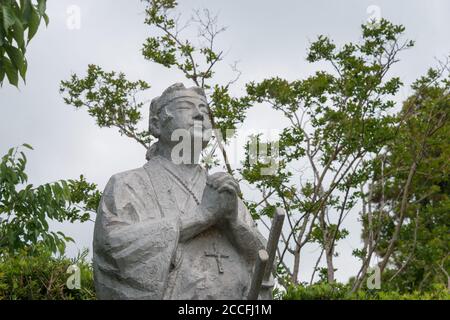 Nagasaki, Giappone - Statua di Amakusa Shiro (1621?-1638) ai resti del castello di Hara a Shimabara, Nagasaki, Giappone. Fu guidato dalla ribellione di Shimabara. Foto Stock