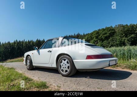 Breuberg, Hessen, Germania, Porsche 911 tipo 964, Carrera 2 Targa, anno 1991, 250 cv, 3600 ccm. Foto Stock