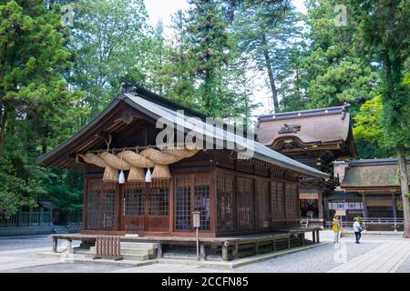Nagano, Giappone - Suwa-taisha (Grande Santuario di Suwa) Shimosha Harumiya a Shimosuwa, Prefettura di Nagano, Giappone. Foto Stock