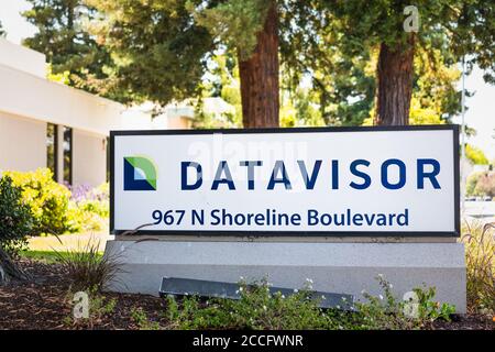 3 agosto 2020 Mountain View / CA / USA - DataVisor firma presso la loro sede centrale in Silicon Valley; DataVisor, Inc. Progetta e sviluppa inté artificiali Foto Stock