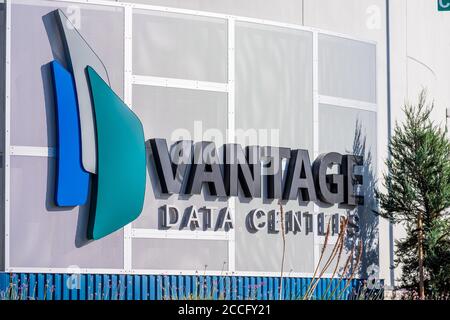 7 agosto 2020 Santa Clara / CA / USA - Vantage Data Centers logo visualizzato in una posizione in Silicon Valley; Vantage Data Centers LLC è un americano c Foto Stock