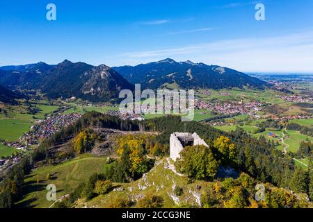 Rovine del castello di Falkenstein, Pfronten, Ostallgäu, Allgäu, vista aerea, Svevia, Baviera, Germania Foto Stock
