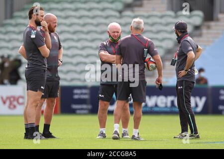 Twickenham, Londra, Regno Unito. 22 agosto 2020. Twickenham, Regno Unito. 22 agosto 2020. London Direttore irlandese di Rugby Declan Kidney durante la partita di rugby della prima Gallagher tra London Irish e Northampton Saints a Twickenham Stoop, Twickenham, Inghilterra, il 22 agosto 2020. Foto di Ken Sparks. Solo per uso editoriale, è richiesta una licenza per uso commerciale. Nessun utilizzo nelle scommesse, nei giochi o nelle pubblicazioni di un singolo club/campionato/giocatore. Credit: UK Sports Pics Ltd/Alamy Live News Foto Stock