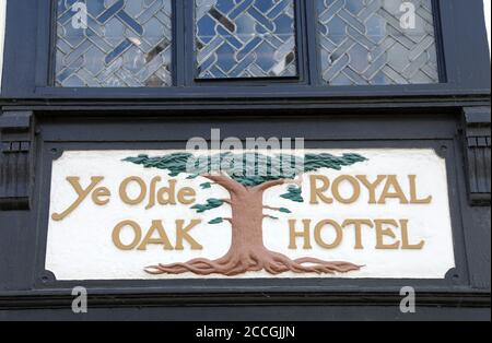 YE Olde Royal Oak Hotel segno in Chester Foto Stock