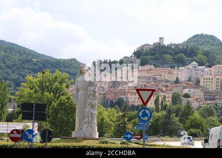 Statua di Santa Rita, Santa di Cascia Umbria Foto Stock