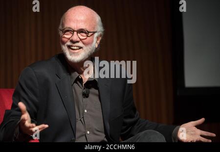 Vincitore del premio Pulitzer fotoreporter David Hume Kennerly partecipa a un panel di discussione sulla fotografia durante la Guerra del Vietnam presso la LBJ Presidential Library Aprile 27, 2016 in Austin, Texas. Foto Stock