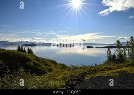 Laghi in Islanda all'alba Foto Stock