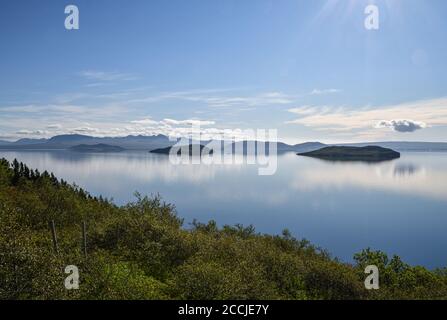 Laghi in Islanda all'alba Foto Stock