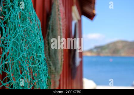 Rete da pesca appesa all'aperto Foto Stock