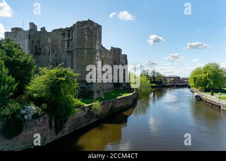 Newark sulle rovine del castello di Trent Foto Stock