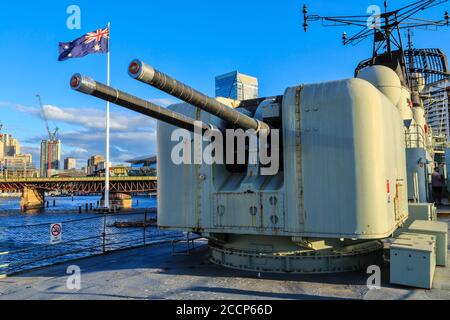 Torretta di armi a bordo del cacciatorpediniere HMAS Vampire (1959), ora una nave museo a Darling Harbour, Sydney, Australia. Maggio 29 2019 Foto Stock