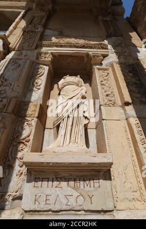 Episteme, conoscenza statua in Efeso antica città, Selcuk città, città di Izmir, Turchia Foto Stock