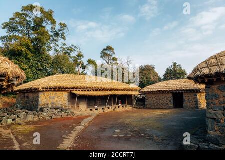 Seongeup Folk Village, Coreano Tradizionale casa di Jeju Island, Corea Foto Stock