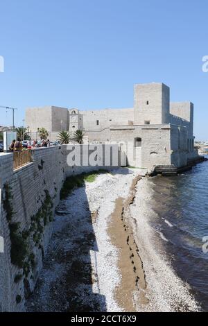 Veduta del Castello Svevo di Trani, Puglia, Italia Foto Stock