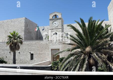 Veduta del Castello Svevo di Trani, Puglia, Italia Foto Stock