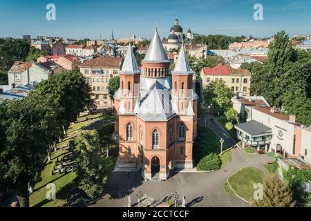 Vista aerea di una sala d'organo situata nell'ex chiesa armena di Chernivtsi, Ucraina. Viaggi desrinations e luoghi di avvistseeng in Ucraina Foto Stock