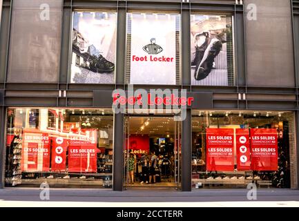 Strasburgo, Francia, 3 luglio 2019: Deposito di Foot Locker a Strasburgo. Foot Locker Retail, Inc. È un rivenditore di abbigliamento sportivo e calzature americano. Foto Stock