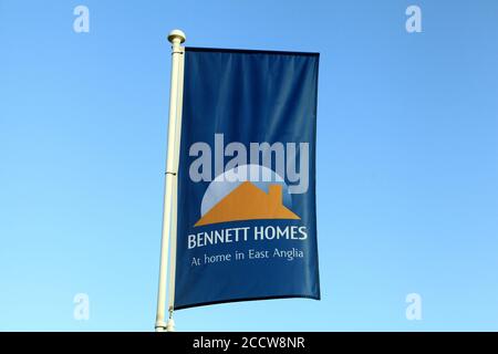 Bennett Homes, costruttori di case, banner, bandiera, Norfolk, Inghilterra, Regno Unito Foto Stock