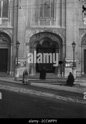 JBN000971 - Igreja da Madalena, portale manuelino da fachada principal. Foto Stock