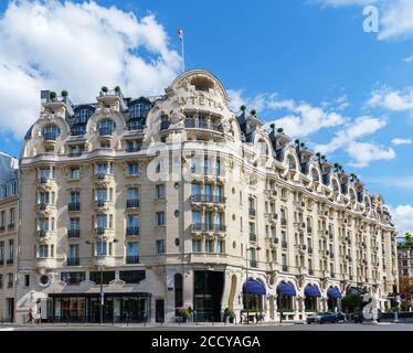 Facciata del famoso Hotel Lutetia a Parigi, Francia Foto Stock