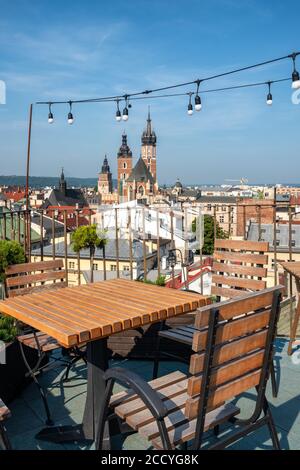 Terrazza sul tetto con vista sulla città di Cracovia, Polonia Foto Stock