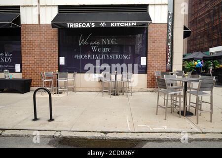 -New York, NY - 20200724-New York City entra nella fase 4 della riapertura a seguito delle restrizioni imposte per rallentare la diffusione del coronavirus il 23 luglio 2020 a New York City. La quarta fase consente di praticare arte e intrattenimento all'aperto, eventi sportivi senza tifosi e produzioni multimediali. -PICTURED: General View (NYC Phase 4 Reopening) -PHOTO by: JOHN NACION/startraksphoto.com questa è un'immagine editoriale gestita dai diritti. Si prega di contattare Startraks Photo per informazioni sui diritti e sulle tariffe di licenza all'indirizzo sales@startraksphoto.com o chiamare il numero +1 212 414 9464 questa immagine non può essere pubblicata in alcun modo, o potrebbe essere Foto Stock