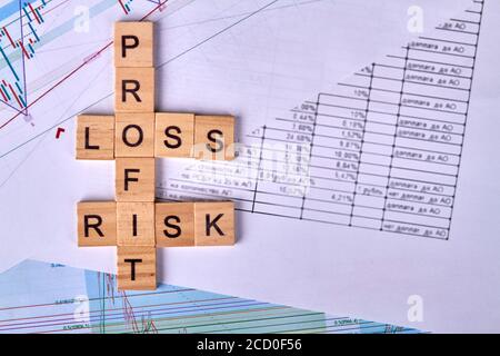 Concetto di rischio finanziario nelle imprese e negli investimenti. Foto Stock