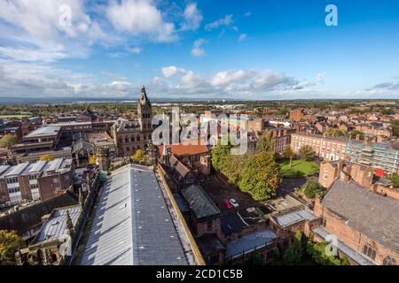 Chester dalla Torre della Cattedrale; Cheshire; Regno Unito Foto Stock