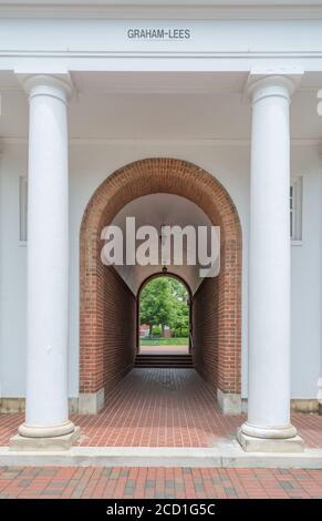 Lexington Virginia/USA – Maggio 27 2017: Washington e Lee University colonne porta Foto Stock