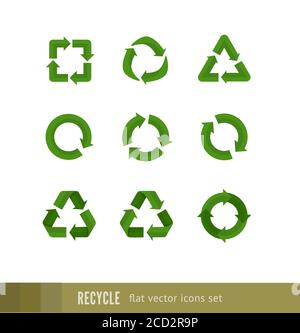 Serie di segni vettoriali verdi piatti di riciclaggio, icone a freccia isolate su bianco. Riciclare le icone, riutilizzare il logo, ridurre il simbolo. Simboli ecologici di riciclo, e. Illustrazione Vettoriale