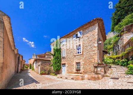 Provenza, Francia - Joucas piccolo villaggio collinare di Monts de Vaucluse Foto Stock