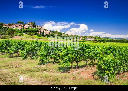 Provenza, Francia - Joucas piccolo villaggio collinare di Monts de Vaucluse Foto Stock