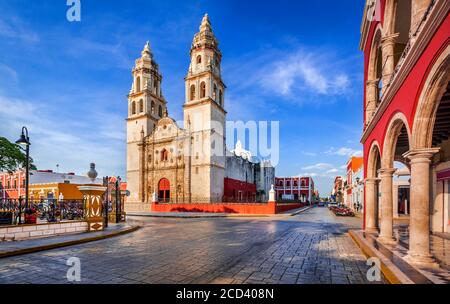 Campeche, Messico. Independence Plaza nel centro storico di San Francisco de Campeche, patrimonio dello Yucatan. Foto Stock