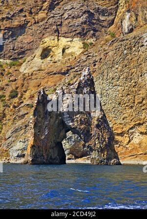 Golden Gate. Kara Dag Montagna - Monte Nero vicino a Koktebel. L'Ucraina Foto Stock