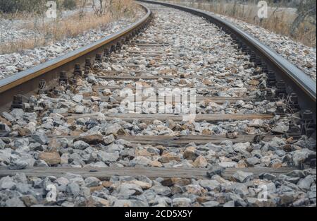 Dettaglio di una vecchia e abbandonata pista ferroviaria Foto Stock