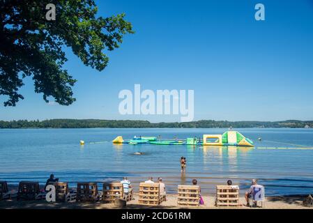 Dintorni di Lac du Settons (lago di Settons) a Morvan, Francia Foto Stock