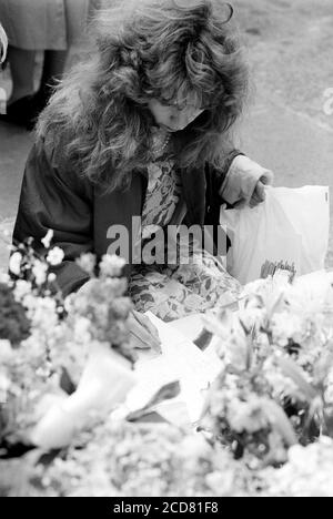 Picket dell'Ambasciata Cinese nell'Upper Regent Street per protestare contro le azioni di Piazza Tianenmen da parte del Governo Cinese. Londra. 24 aprile 1989. Foto: Neil Turner Foto Stock